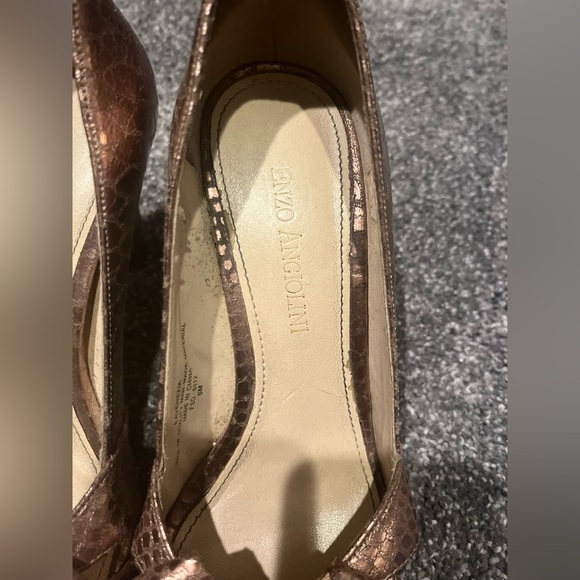 Enzo Angiolini Cute peep toe bow rose gold 3 inch heel - Picture 2 of 4